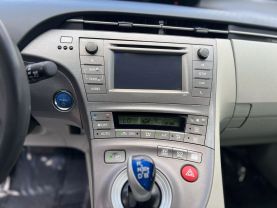 2013 TOYOTA PRIUS HATCHBACK 4-CYL, HYBRID, 1.8 LITER ONE HATCHBACK 4D