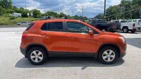 2015 Chevrolet Trax Lt Sport Utility 4d - Image 5