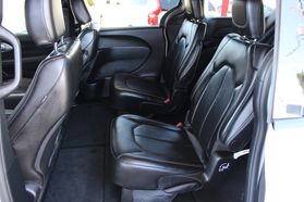 2024 Chrysler Pacifica - Image 20
