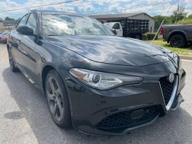 2018 Alfa Romeo Giulia - Image 27