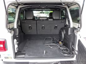 -2022 Jeep Wrangler Unlimited 4xe - Image 18