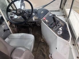2004 OTTAWA YT30 YARD DOG SHAG TRUCK - -