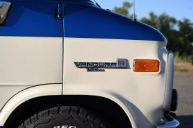 1994 GMC VANDURA 2500 VAN V8, 5.7 LITER VAN