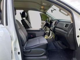 2017 NISSAN TITAN XD CREW CAB PICKUP V8, TURBO DIESEL, 5.0L S PICKUP 4D 6 1/2 FT