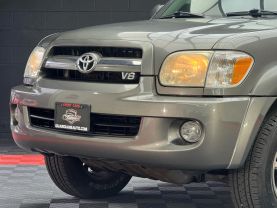 2006 TOYOTA SEQUOIA SUV V8, 4.7 LITER LIMITED SPORT UTILITY 4D