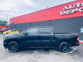 2021 RAM 1500 CREW CAB PICKUP V8, HEMI, ETORQUE, 5.7 LITER BIG HORN PICKUP 4D 5 1/2 FT