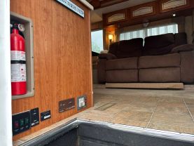 Used 2006 GEORGETOWN BY FOREST RIVER SE SERIES - - 350DS FORD - LA Auto Star located in Virginia Beach, VA