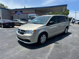 2015 DODGE GRAND CARAVAN PASSENGER PASSENGER GOLD AUTOMATIC - Auto Solutions of Greensboro LLC, NC, 36.05701, -79.84368