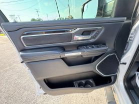2019 RAM 1500 CREW CAB