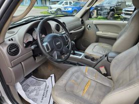 2004 JEEP LIBERTY