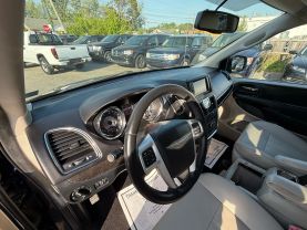 2016 CHRYSLER TOWN & COUNTRY