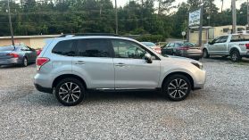 2017 SUBARU FORESTER