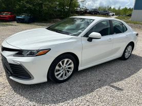 2023 TOYOTA CAMRY SEDAN 4-CYL, 2.5 LITER LE SEDAN 4D at T&T Repairables - used car dealership in Spencer, Indiana.