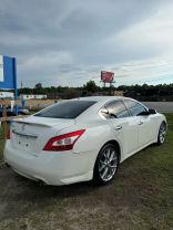 2010 NISSAN MAXIMA