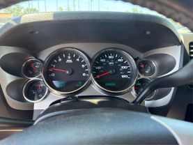 2009 CHEVROLET SILVERADO 1500 CREW CAB PICKUP V8, FLEX FUEL, 5.3 LITER XFE PICKUP 4D 5 3/4 FT