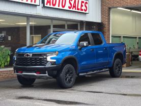 2022 Chevrolet Silverado 1500 Crew Cabzr2 Pickup 4d 5 3/4 Ft - Image 5