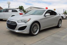 2013 Hyundai Genesis Coupe - Image 4