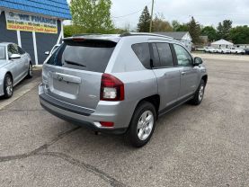 2016 Jeep Compass - Image 2