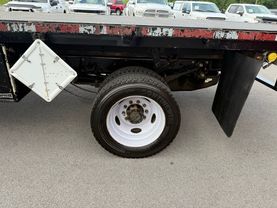 2017 FORD F550 SUPER DUTY REGULAR CAB & CHASSIS