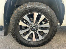 2021 TOYOTA TUNDRA CREWMAX PICKUP V8, 5.7 LITER LIMITED PICKUP 4D 5 1/2 FT