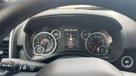 2019 RAM 1500 CREW CAB PICKUP V8, HEMI, 5.7 LITER BIG HORN PICKUP 4D 5 1/2 FT
