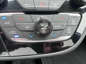2019 CHRYSLER PACIFICA VAN V6, 3.6 LITER LIMITED MINIVAN 4D