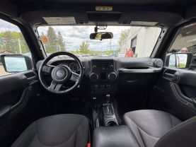 2016 JEEP WRANGLER SUV V6, 3.6 LITER UNLIMITED SPORT SUV 4D
