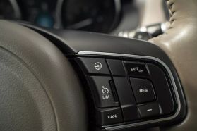 2018 JAGUAR XE SEDAN 4-CYL, TURBO, 2.0 LITER XE 25T PREMIUM SEDAN 4D