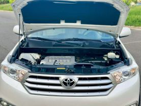 2011 TOYOTA HIGHLANDER SUV V6, 3.5 LITER SPORT UTILITY 4D