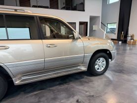1999 LEXUS LX SUV V8, 4.7 LITER LX 470 SPORT UTILITY 4D