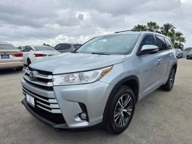 2017 Toyota Highlander - Image 3