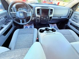 2019 RAM 1500 CLASSIC CREW CAB PICKUP V8, HEMI, 5.7 LITER BIG HORN PICKUP 4D 6 1/3 FT