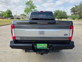 2017 FORD F250 SUPER DUTY CREW CAB PICKUP V8, TURBO DIESEL, 6.7L PLATINUM PICKUP 4D 6 3/4 FT