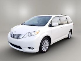 2014 TOYOTA SIENNA VAN V6, 3.5 LITER LIMITED MINIVAN 4D at The One Autosales Inc in Phoenix , AZ 85022  33.60461470880989, -112.03641575767358