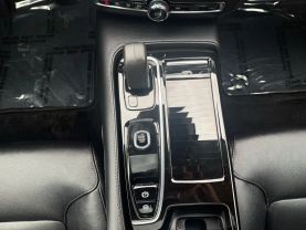 2022 VOLVO S60 SEDAN 4-CYL, DRIVE-E, HYBRID, TURBO, SUPERCHARGED, 2.0 LITER T8 RECHARGE R-DESIGN EXPRESSION SEDAN 4D