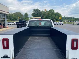 2019 FORD F250 SUPER DUTY CREW CAB 8FT KNAPHEIDE SERVICE BED TRUCK SERVICE/UTILITY TRUCKS V8, 6.2 LITER XL PICKUP 4D - Eddies Auto Sales
