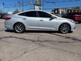 2016 Hyundai Azera - Image 2