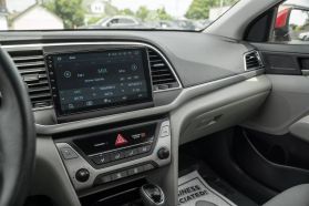 2017 HYUNDAI ELANTRA SEDAN 4-CYL, 2.0 LITER SE SEDAN 4D