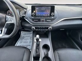 2022 Nissan Altima 2.5 S Sedan 4d - Image 11