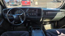 2001 GMC SIERRA 2500 HD CREW CAB PICKUP V8, TURBO DIESEL, 6.6L SHORT BED