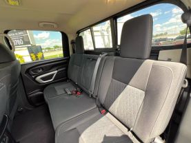 2018 Nissan Titan Xd Crew Cab Sv Pickup 4d 6 1/2 Ft - Image 21