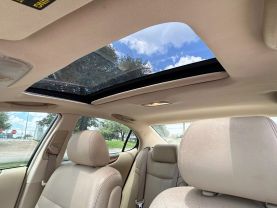 2005 LEXUS ES SEDAN - AUTOMATIC - Dart Auto Group