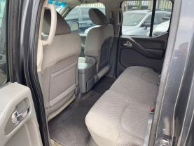 2010 NISSAN FRONTIER PICKUP V6 4.0L GASOLINE CREW CAB LE 4WD 4.0L V6 at Motors On Wheels - used car dealership in Houston, Texas.