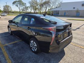 2017 Toyota Prius - Image 5