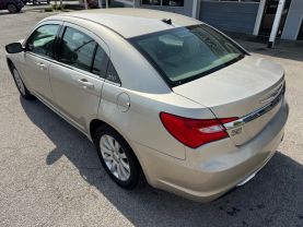 2013 CHRYSLER 200