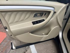 2017 FORD TAURUS SEDAN V6, 3.5 LITER SE SEDAN 4D