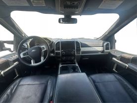 2019 FORD F350 SUPER DUTY CREW CAB PICKUP V8, TURBO DIESEL, 6.7 LITER LARIAT PICKUP 4D 8 FT