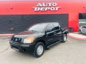 2008 NISSAN TITAN CREW CAB PICKUP V8, 5.6 LITER LE PICKUP 4D 5 1/2 FT
