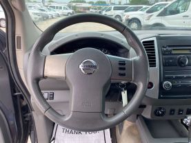2010 NISSAN FRONTIER PICKUP V6 4.0L GASOLINE CREW CAB LE 4WD 4.0L V6 at Motors On Wheels - used car dealership in Houston, Texas.