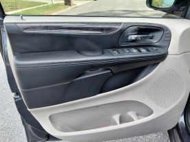 2014 CHRYSLER TOWN & COUNTRY VAN V6, 3.6 LITER TOURING-L MINIVAN 4D